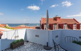Terrace & River View In Alfama